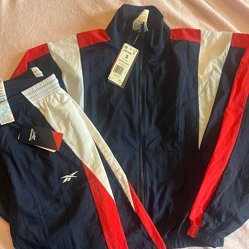 Reebok Women’s or Men’s Navy Red White Windbreaker Jacket and pants set